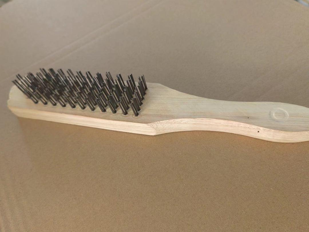 Rust Removing Wire Brush For Wooden Handle Cleaning Tool